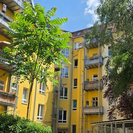 Sunflower-1 Micro Apartament